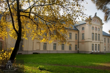 Pałac jesienią