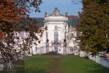 Pałac jesienią