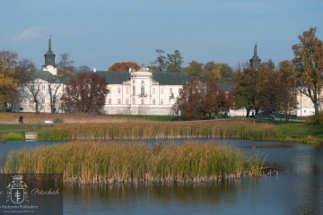 Pałac jesienią